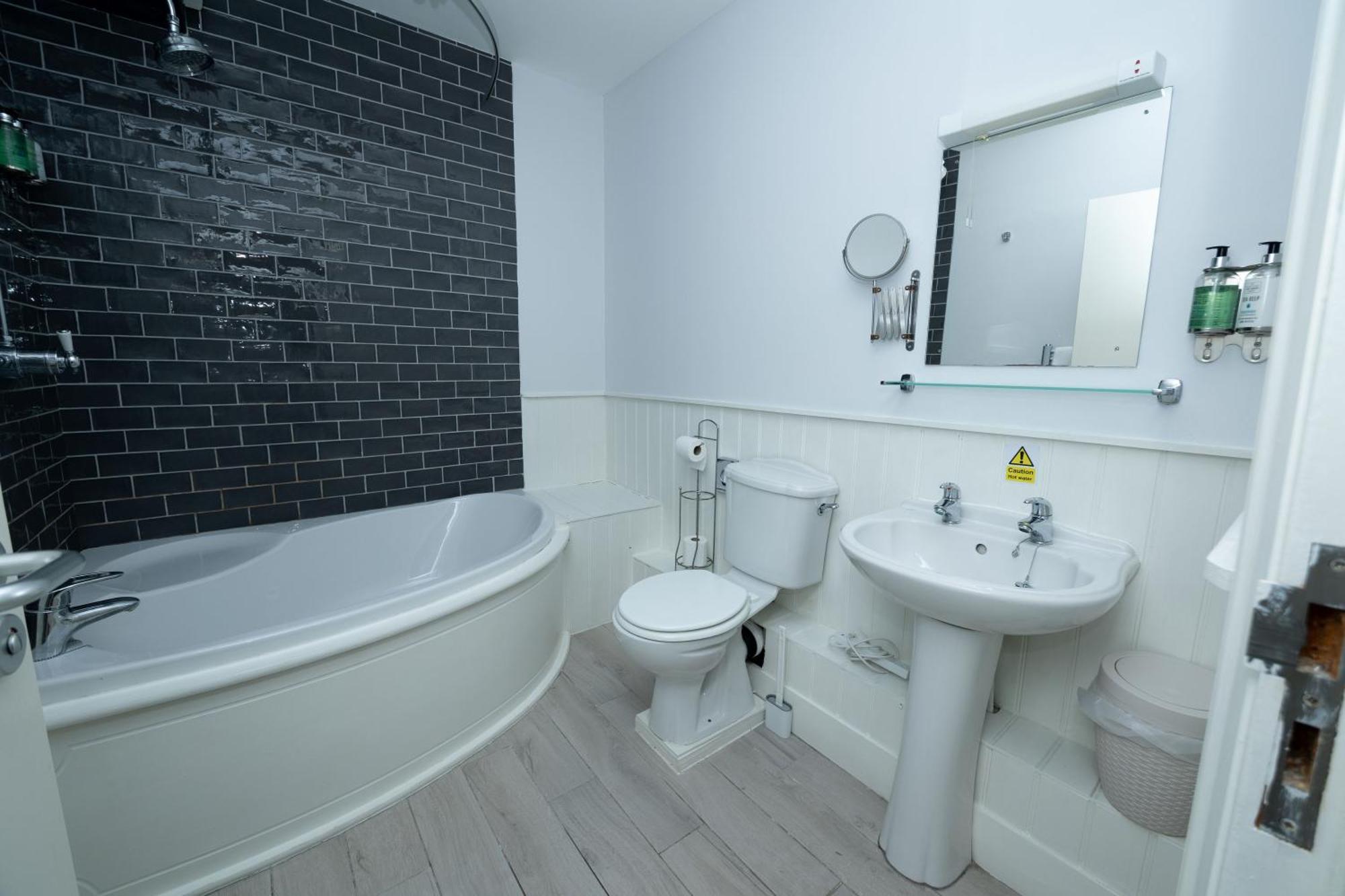 The Clarendon Hotel Deal Extérieur photo